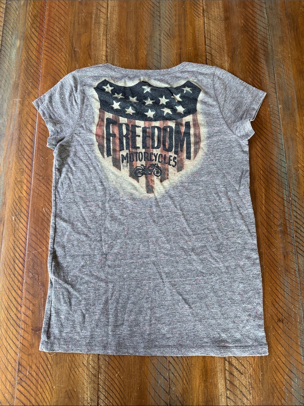 Women’s Lucky Brand Graphic Freedom Motorcycle T Shirt V Neck Small Top